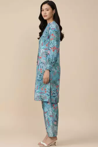 Women Floral Printed Regular Kurta with Trousers