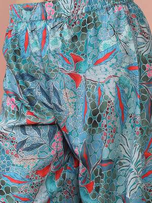 Women Floral Printed Regular Kurta with Trousers 5