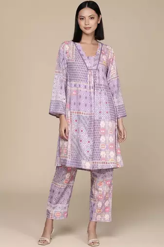 Women Printed Kurta Sets