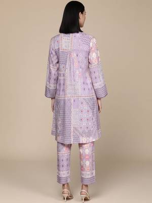 Women Printed Kurta Sets 2
