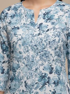 Women Floral Printed Regular Kurta with Trousers 2