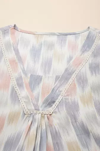 Women Printed Regular Kurta with Trousers