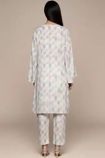 Women Printed Regular Kurta with Trousers