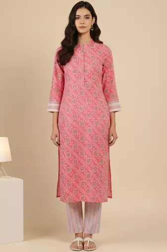 Bandhani Printed Mandarin Collar Straight Kurta With Trouser