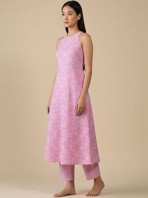 Women Floral Printed Empire Pure Cotton Kurta with Trousers 5