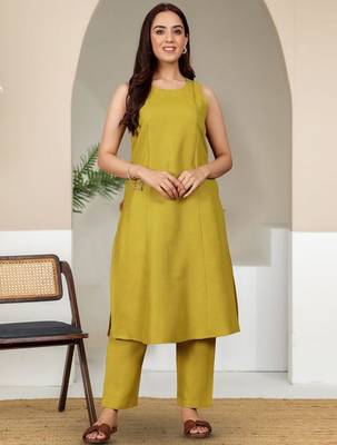 Women Round Neck Kurta With Trouser 1