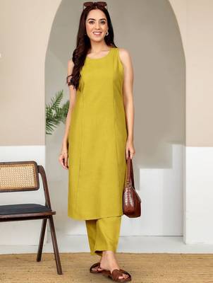 Women Round Neck Kurta With Trouser 7