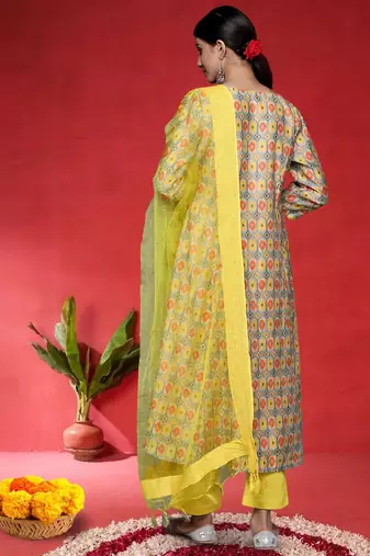 Women Floral Printed A-Line Kurta with Trousers & Dupatta