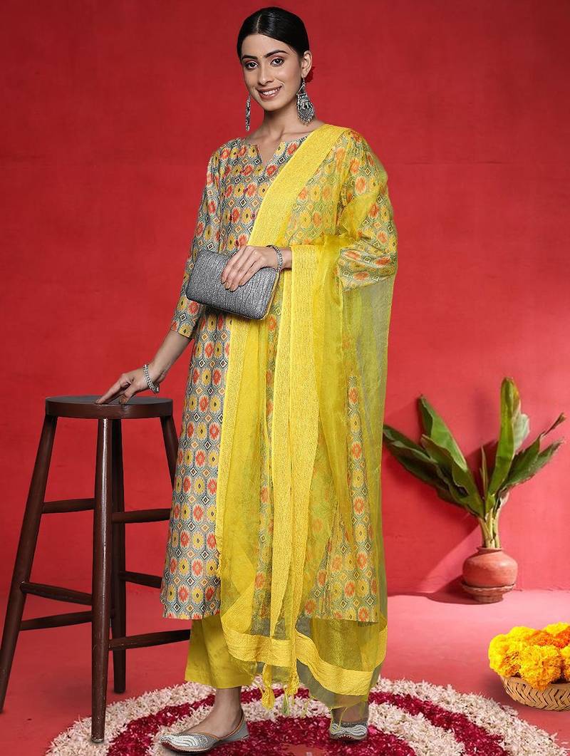Women Floral Printed A-Line Kurta with Trousers & Dupatta