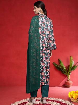 Women Floral Printed Kurta with Trousers & Dupatta 5