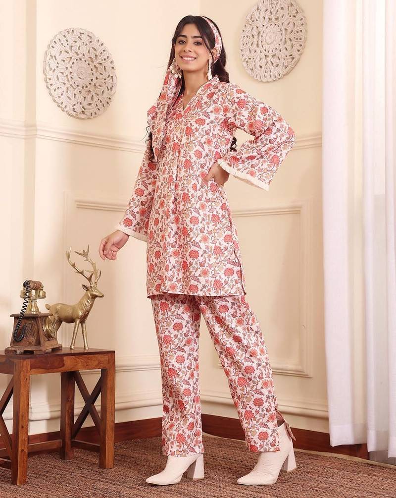 Off White Floral Printed V-Neck Flared Sleeves Straight Kurta With Trousers