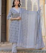 Paisley Printed Regular Thread Work Kurta with Trousers & With Dupatta