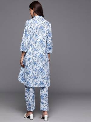 Women Floral Printed A-Line Kurta with Trousers 4