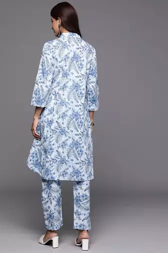 Women Floral Printed A-Line Kurta with Trousers