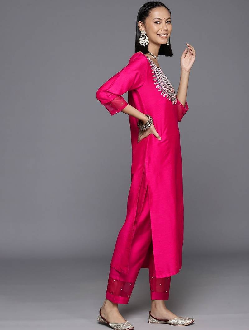 Pink Ethnic Yoke Design Regular Thread Work Kurta & Trousers With Dupatta