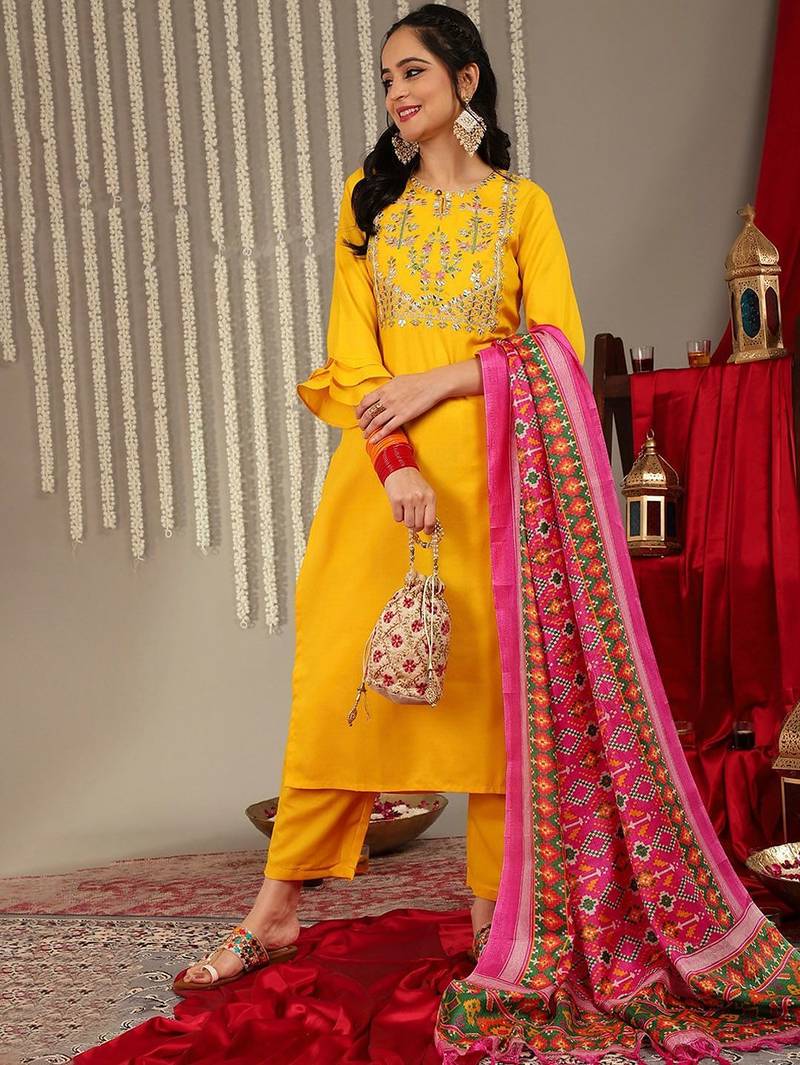 Ethnic Motif Yoke Design Gotta Patti Cotton Kurta With Trousers & Dupatta