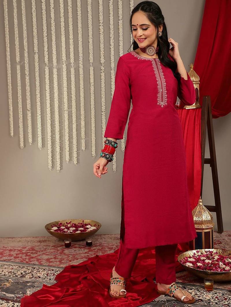 Thread Work Detail Straight Kurta & Trousers With Dupatta