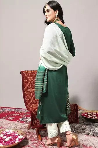 Ethnic Motifs Embroidered Thread work Straight Kurta & Trousers With Dupatta