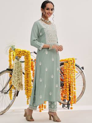 Sea Green Floral Embroidered Thread Work Straight Kurta With Trousers & Dupatta 4