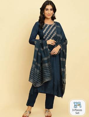 Floral Embroidered Beads & Stones Kurta With Trousers & Dupatta 1