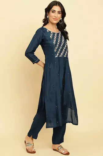 Floral Embroidered Beads & Stones Kurta With Trousers & Dupatta