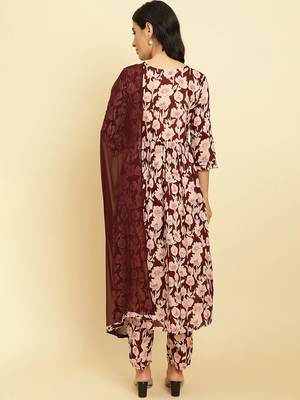 Floral Printed Pure Cotton Kurta With Trousers & Dupatta 6