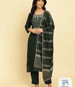 Floral Embroidered Beads & Stones Kurta With Trousers & Dupatta