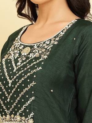 Floral Embroidered Beads & Stones Kurta With Trousers & Dupatta 2