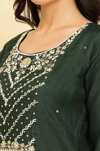 Floral Embroidered Beads & Stones Kurta With Trousers & Dupatta