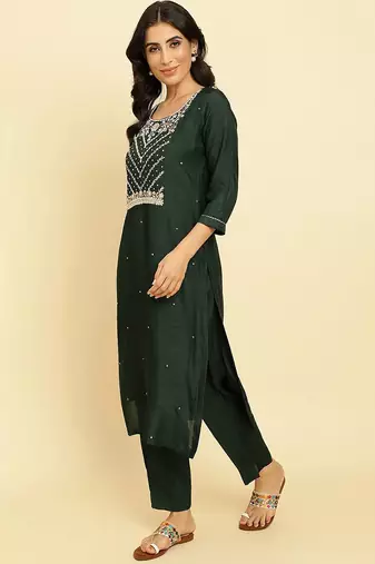 Floral Embroidered Beads & Stones Kurta With Trousers & Dupatta