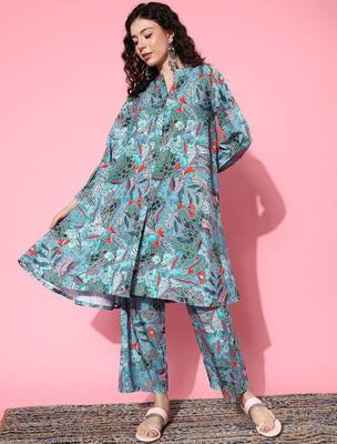Women Abstract Printed Regular A-Line Kurta with Trousers 2