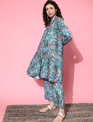 Women Abstract Printed Regular A-Line Kurta with Trousers 3