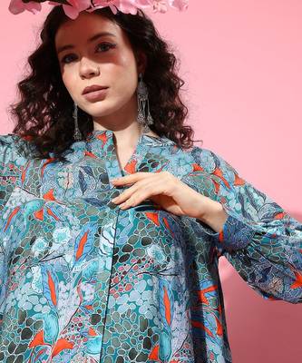Women Abstract Printed Regular A-Line Kurta with Trousers 5