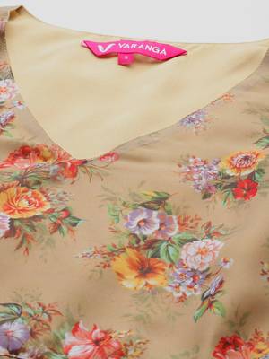 Floral Printed High Slit Fusion Kurta with Trousers 2