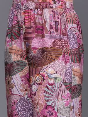 Women Printed Regular Kurta with Trousers 3