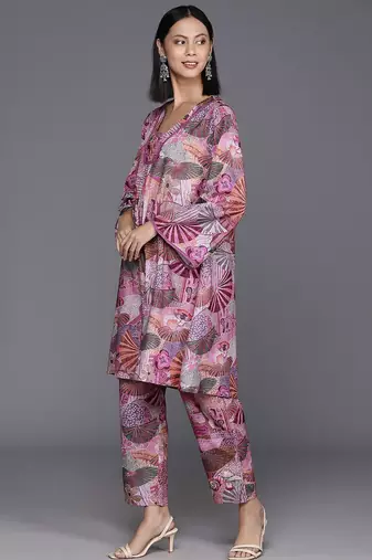 Women Printed Regular Kurta with Trousers