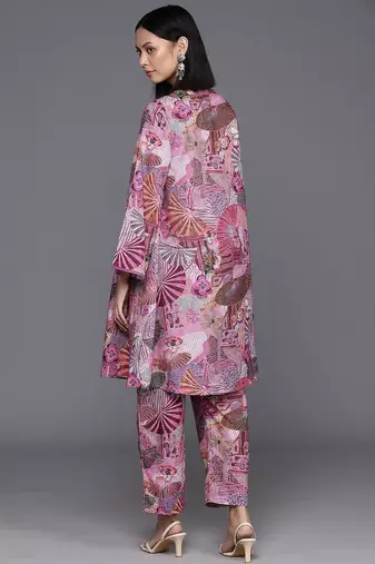Women Printed Regular Kurta with Trousers