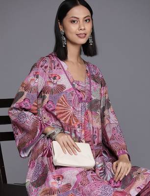 Women Printed Regular Kurta with Trousers 7