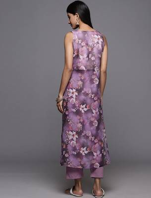 Floral Printed Regular Kurta with Trousers 5