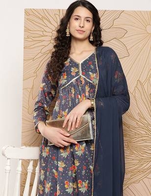 Women Floral Printed Sequinned Pure Cotton Kurta with Trousers & With Dupatta 2