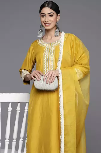 Women Ethnic Motifs Embroidered Thread Work Kurta with Trousers & With Dupatta