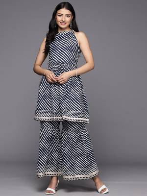 Leheriya Dyed Gotta Patti Kurti With Sharara 1