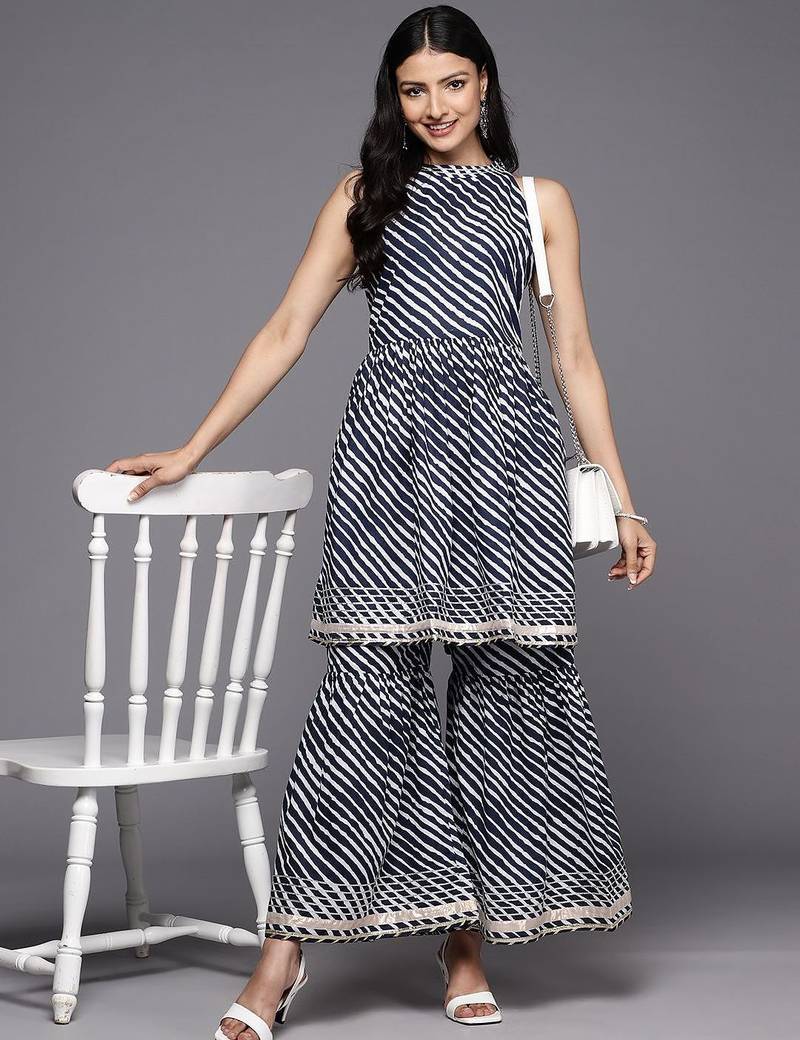 Leheriya Dyed Gotta Patti Kurti With Sharara