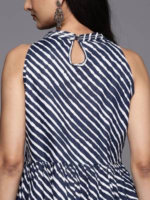 Leheriya Dyed Gotta Patti Kurti With Sharara 8