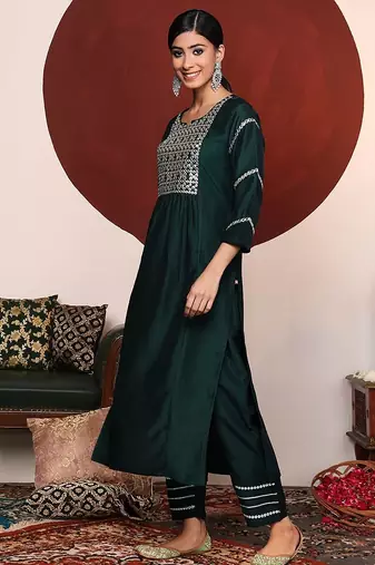 Women Green Yoke Design Mirror Work Kurta with Trousers & Dupatta