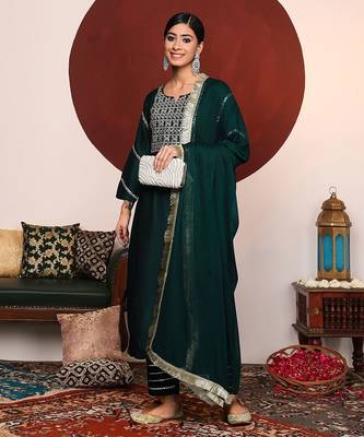 Women Green Yoke Design Mirror Work Kurta with Trousers & Dupatta 7