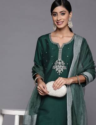 Women Green Ethnic Motifs Embroidered Kurta with Trousers & With Dupatta 2