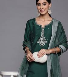 Women Green Ethnic Motifs Embroidered Kurta with Trousers & With Dupatta