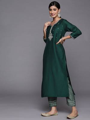 Women Green Ethnic Motifs Embroidered Kurta with Trousers & With Dupatta 6