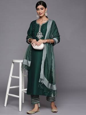 Women Green Ethnic Motifs Embroidered Kurta with Trousers & With Dupatta 8